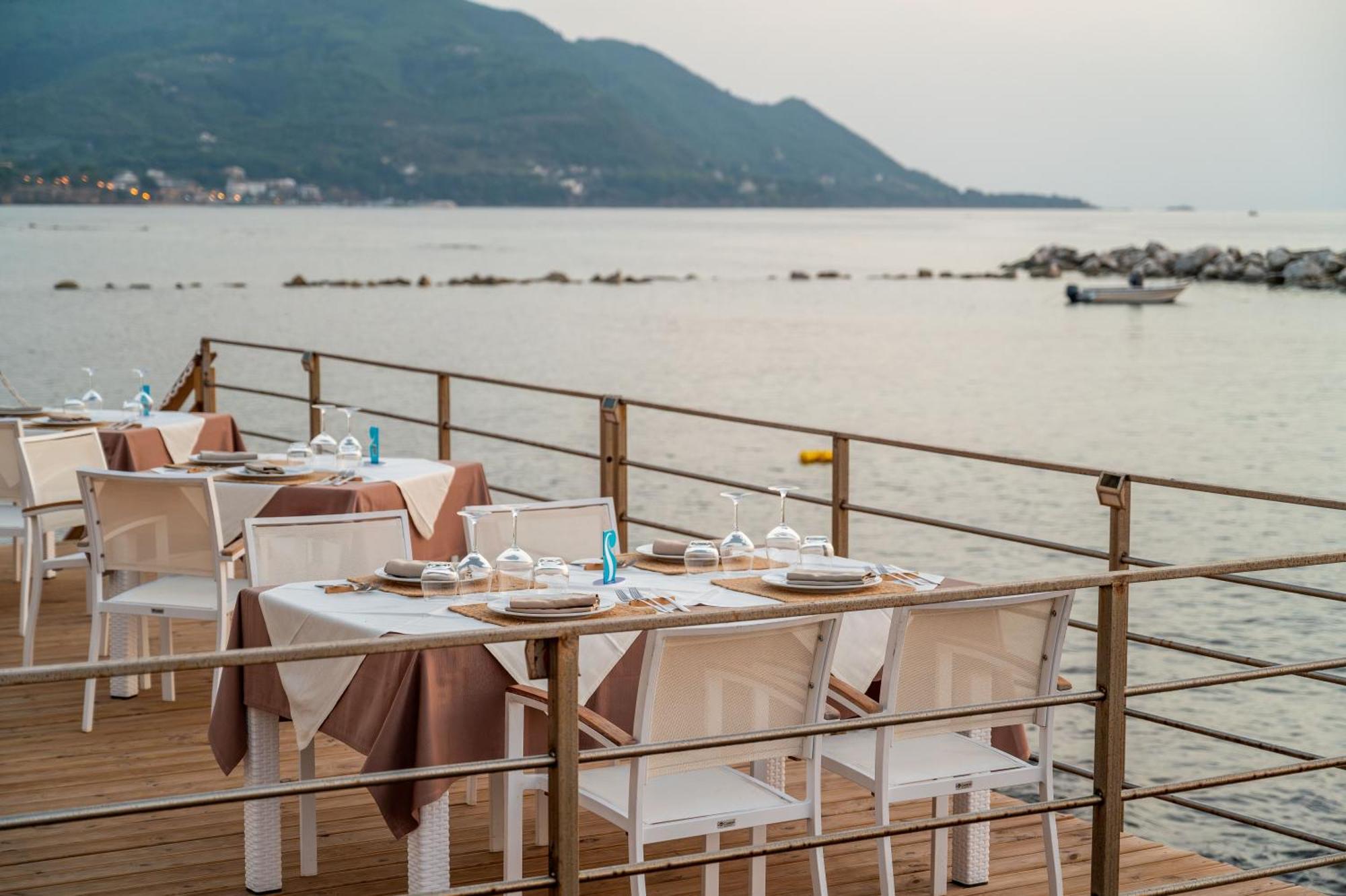 Hotel Villa Sirio 산타마리아디카스텔라바테 외부 사진